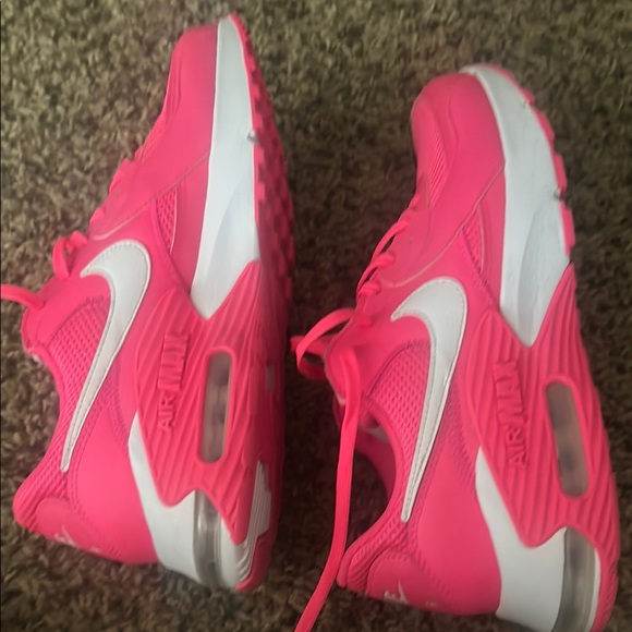 Nike Pink and White Sneakers Low-Top Casual Air Max Size 10 - Picture 2 of 5